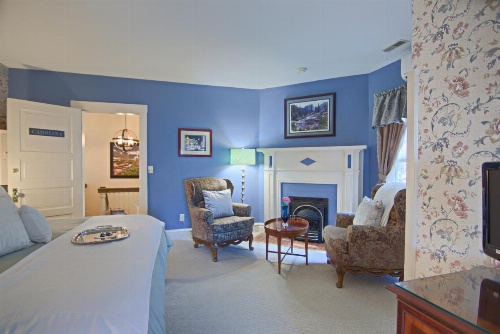 North Lodge on Oakland Bed and Breakfast image 16